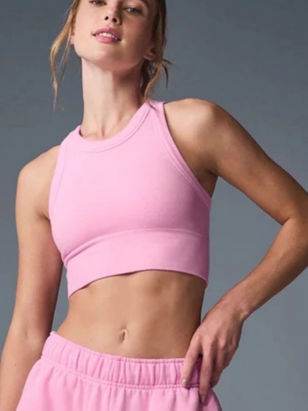 ALO 💗💗 Seamless Delight High Neck Bra in sold out limited edition Sweet Pink S